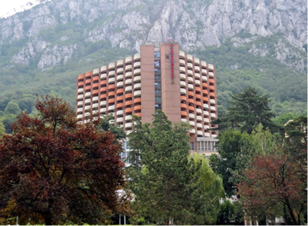 Baile Herculane: hotelurile Afrodita si Diana